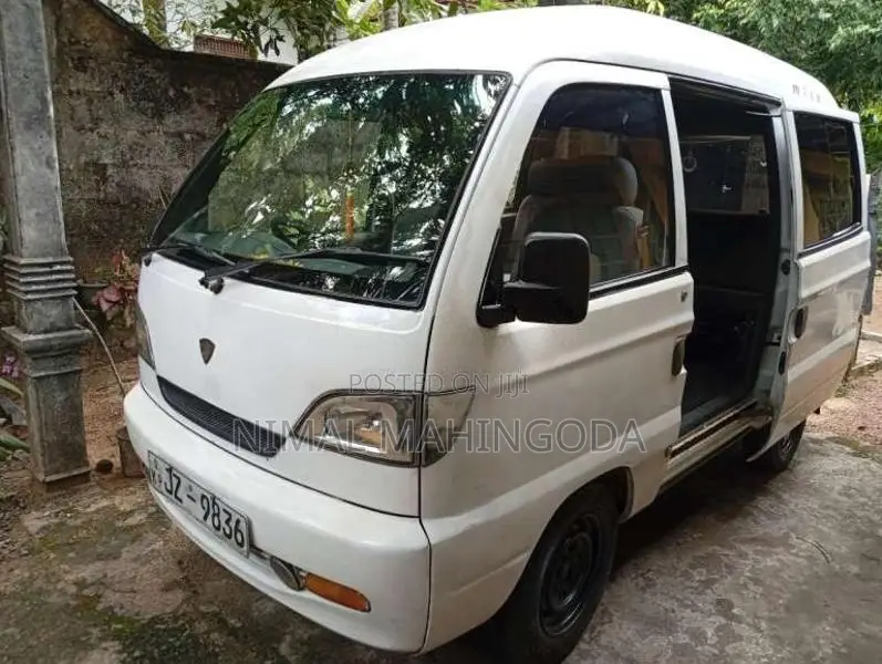 Micro Mpv 2005 Van (Used)