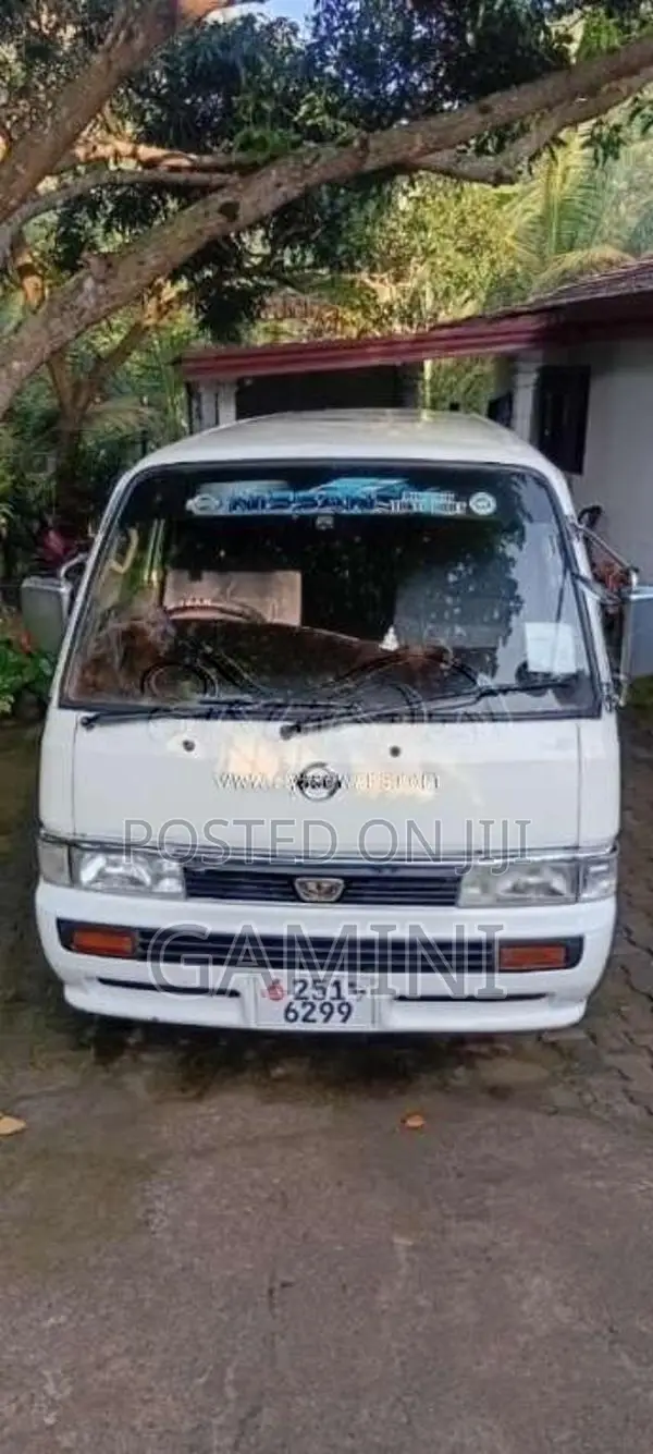 Nissan Caravan 1998 Van (Used)