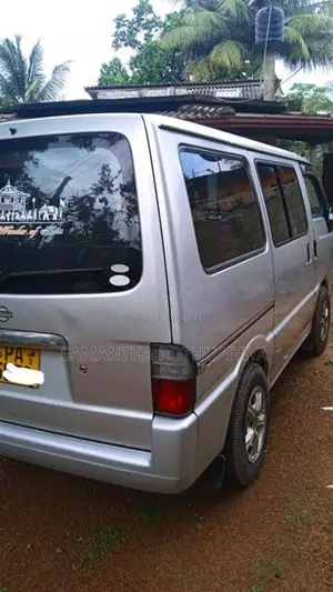 Nissan Vanette 2000 Van (Used)