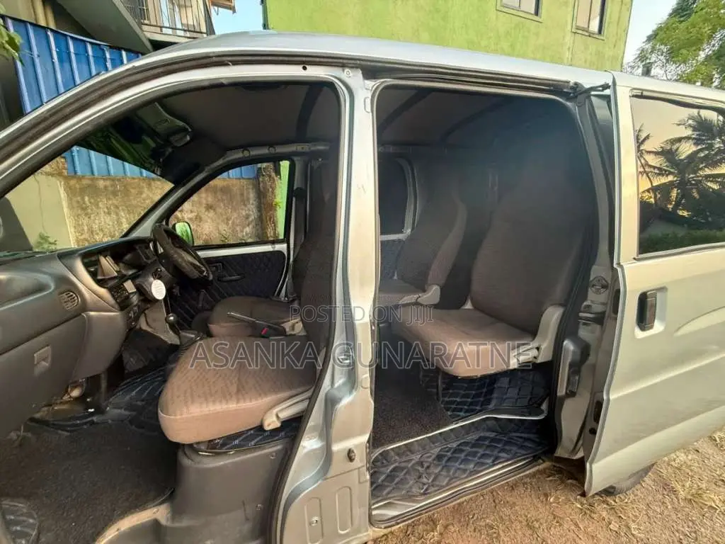 Daihatsu S200 2000 Van (Used)