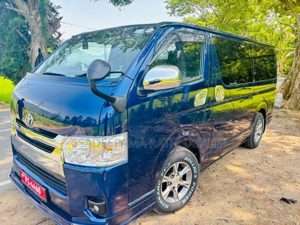 Toyota KDH 2013 Van (Used)