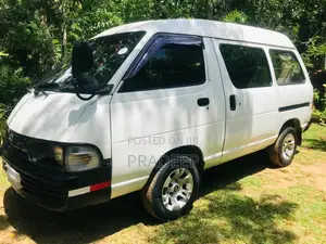 Toyota CR27 1998 Van (Used)