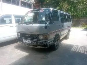 Toyota LH51V HIACE 1988 Van (Used)
