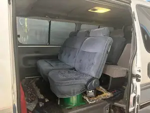 Toyota LH103 1994 Van (Used)