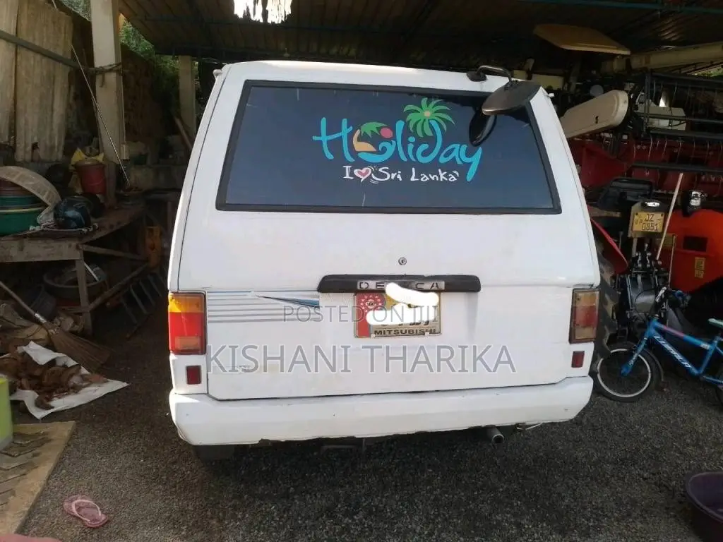 Mitsubishi Mitsubishi 1984 Van (Used)