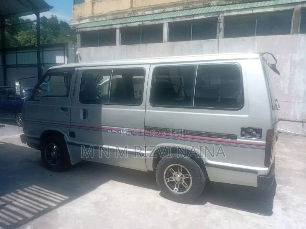 Toyota LH51V HIACE 1988 Van (Used)