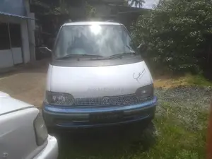 Nissan Serena 1995 Van (Used)