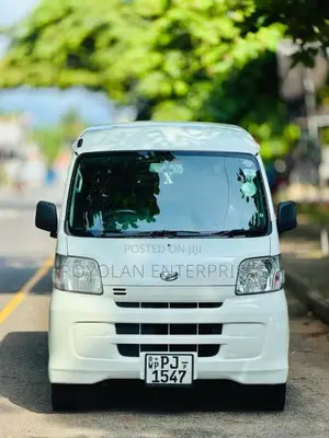 Daihatsu Hijet 2016 Van (Used)