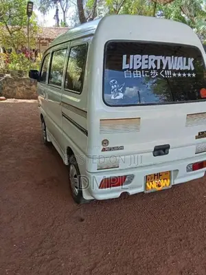 Mitsubishi MiniCab 1999 Van (Used)