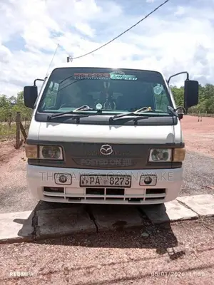 Mazda Brawny 2000 Van (Used)