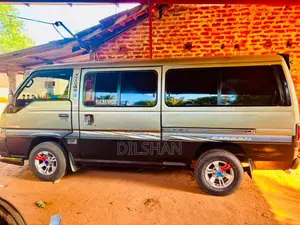 Nissan Caravan 1994 Van (Used)
