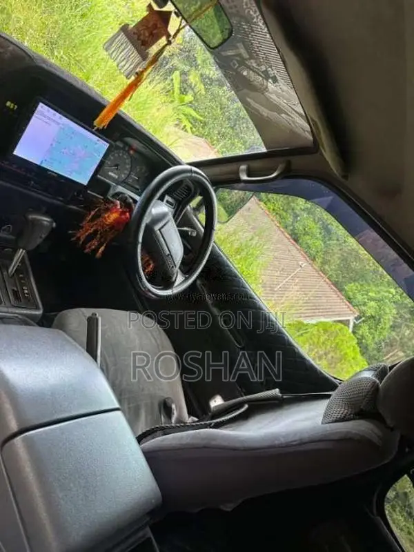 Toyota HIACE 1996 Van (Used)