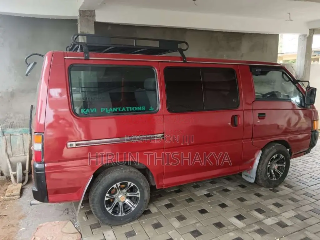 Mitsubishi L300 PO5 1990 Van (Used)
