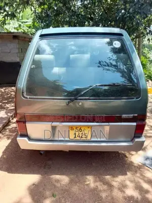 Nissan Largo 1990 Van (Used)