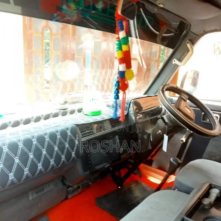 Mazda Brawny 1994 Van (Used)