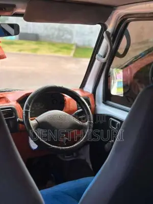 Mitsubishi MiniCab 2001 Van (Used)