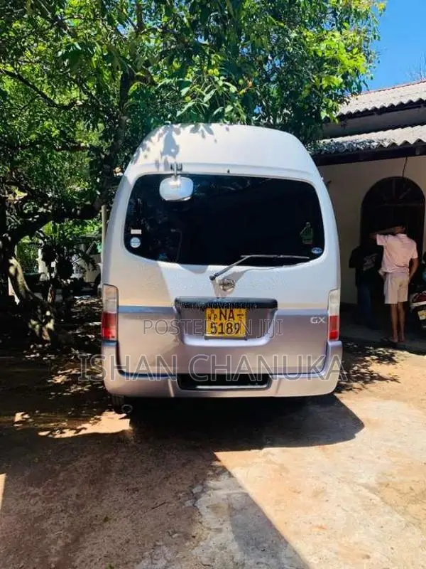 Nissan Caravan E25 2004 Van (Used)