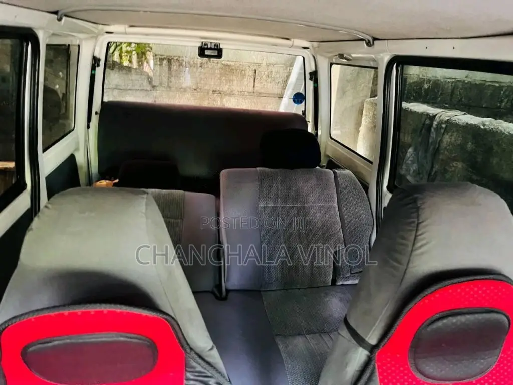 Mitsubishi MiniCab 2007 Van (Used)
