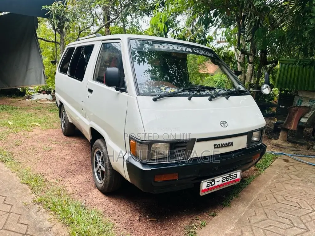 Toyota TownAce DX 1988 Van (Used)