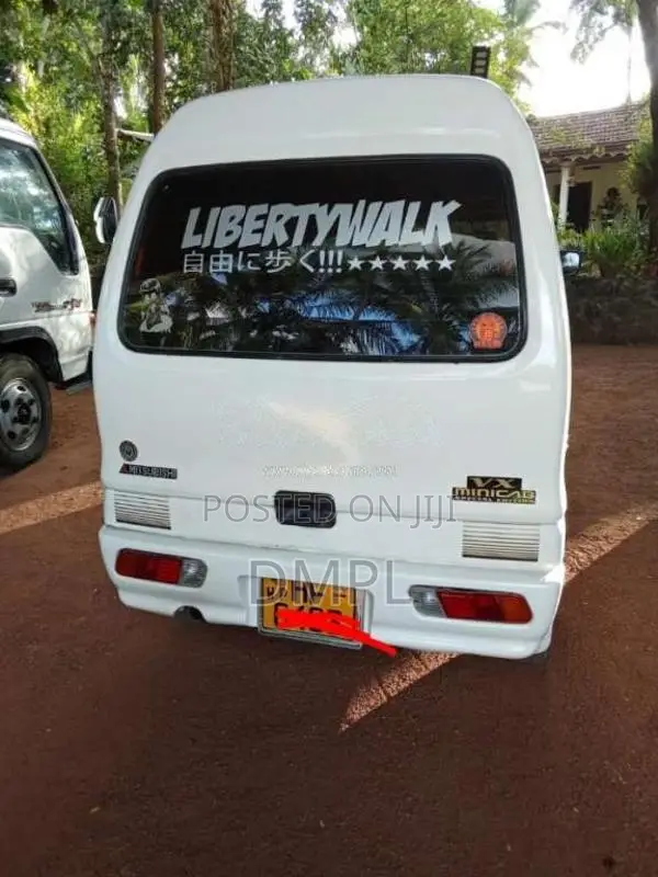 Mitsubishi MiniCab 1999 Van (Used)