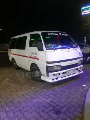 Isuzu Fargo 1987 Van (Used)