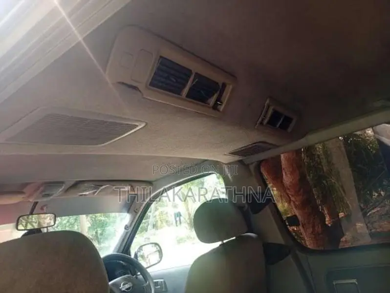 Toyota Regius 2003 Van (Used)