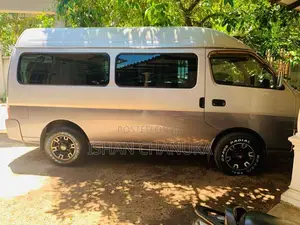 Nissan Caravan E25 2004 Van (Used)