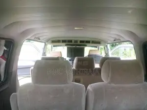 Nissan Caravan 2011 Van (Used)