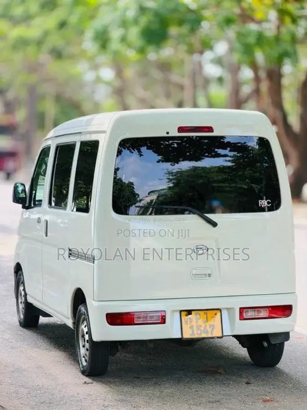Daihatsu Hijet 2016 Van (Used)
