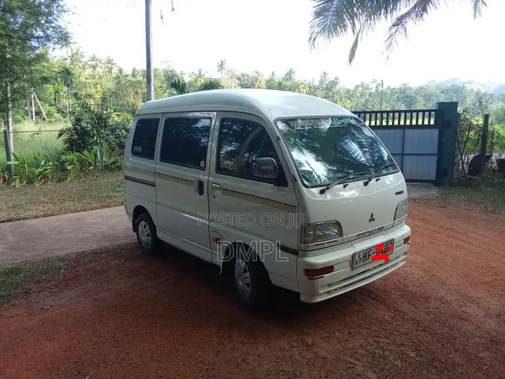 Mitsubishi MiniCab 1999 Van (Used)