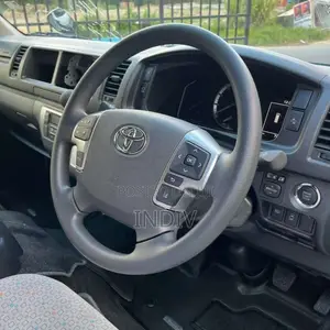 Toyota GDH 2025 Van Unregistered (Recondition)