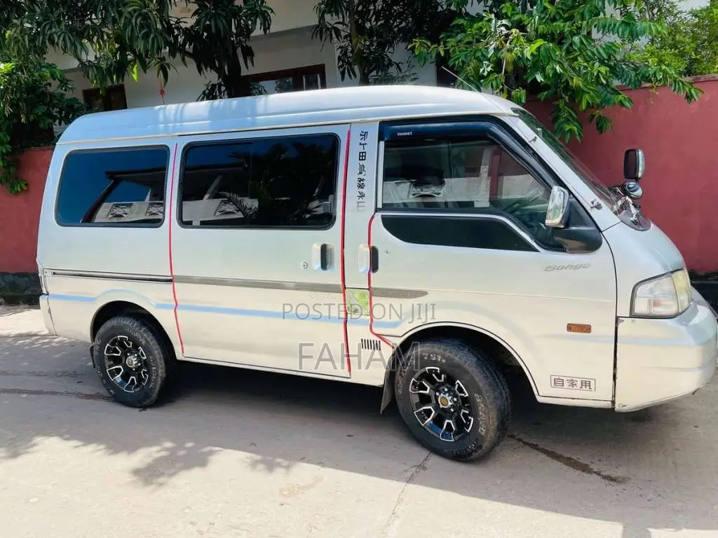Mazda Bongo 2007 Van (Used)