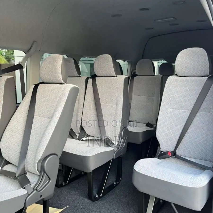 Toyota GDH 2025 Van Unregistered (Recondition)