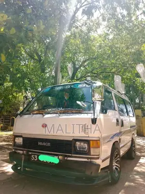 Toyota Shell 1988 Van (Used)