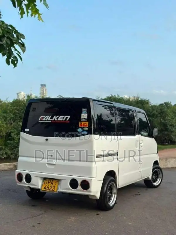 Mitsubishi MiniCab 2001 Van (Used)