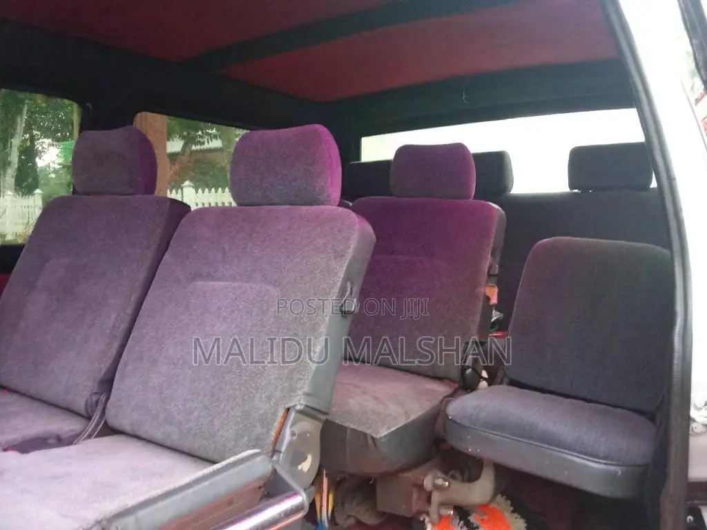Mitsubishi Delica 1987 Van (Used)