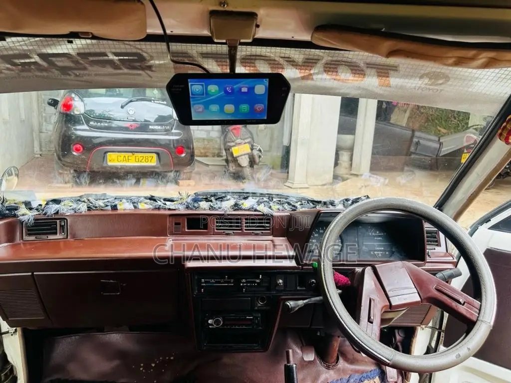 Toyota TownAce DX 1988 Van (Used)