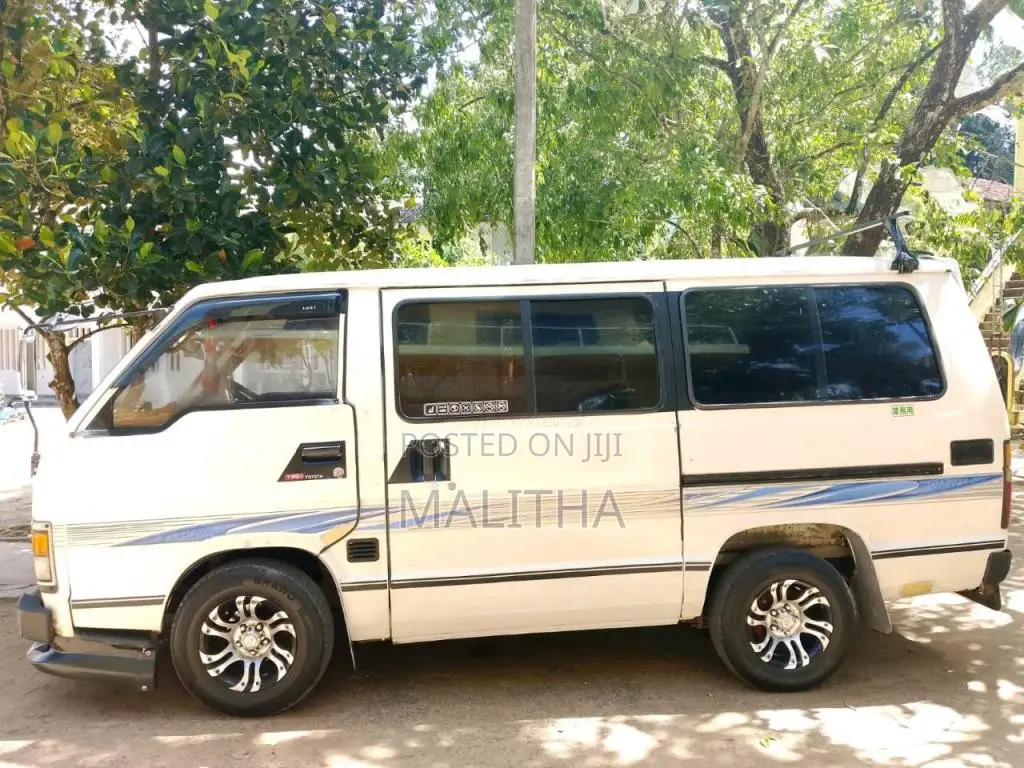 Toyota Shell 1988 Van (Used)