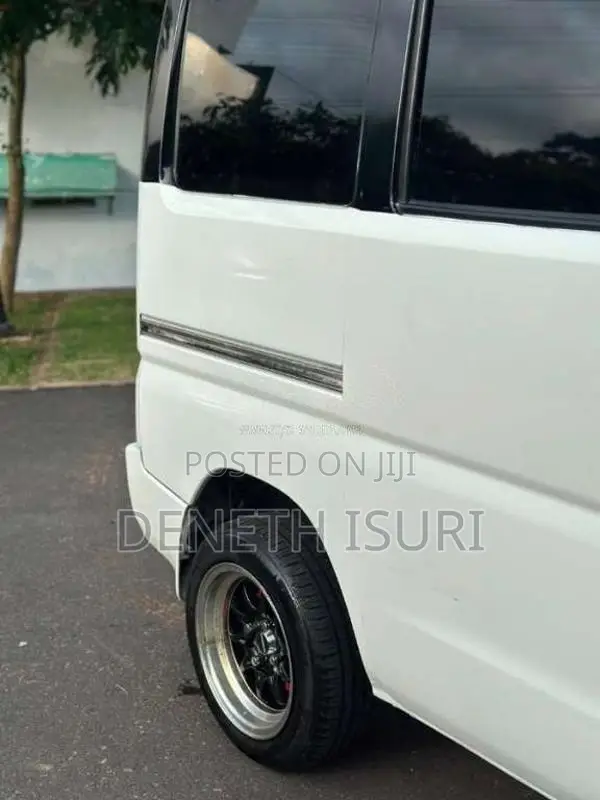 Mitsubishi MiniCab 2001 Van (Used)