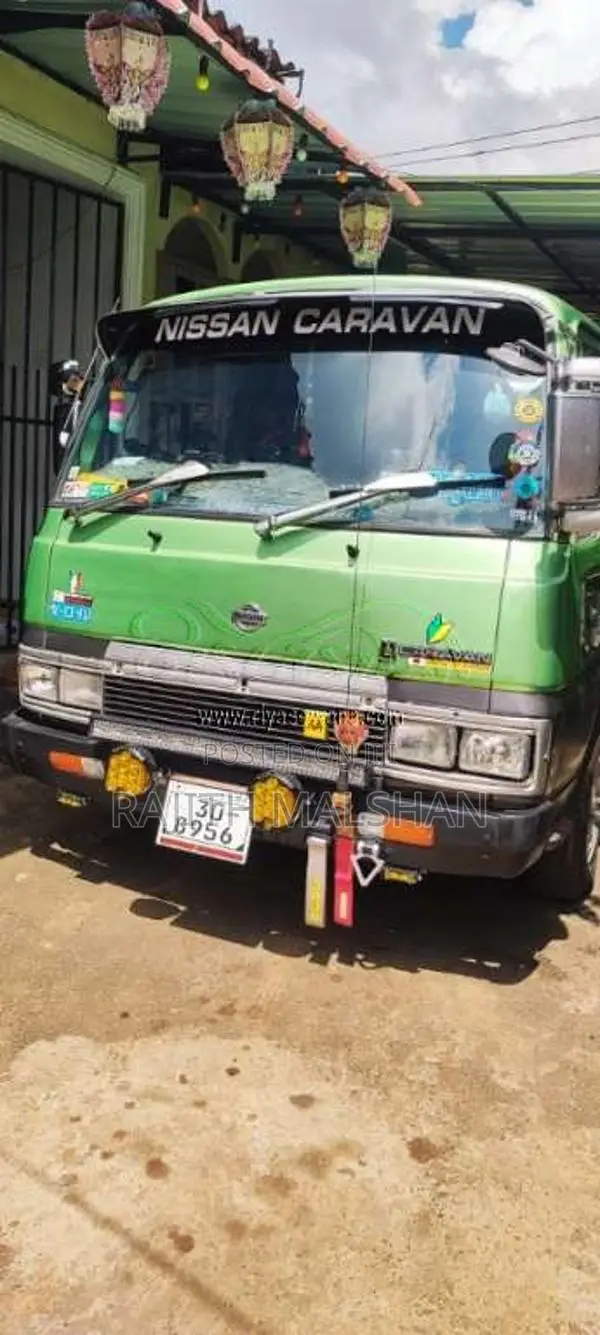 Nissan Caravan 1980 Van (Used)