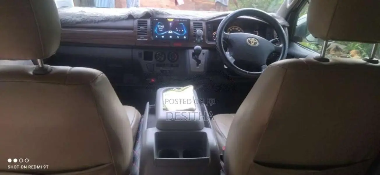 Toyota KDH 201 2009 Van (Used)