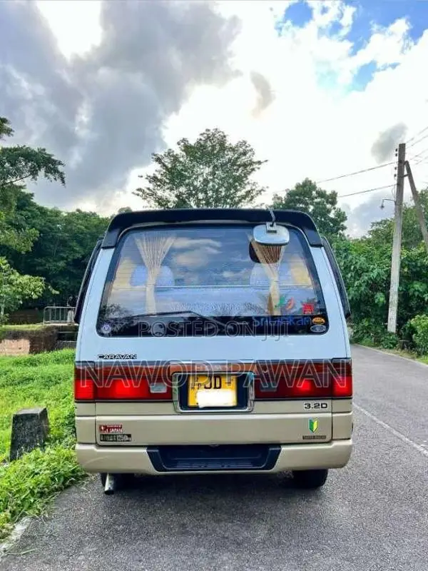 Nissan Caravan E24 1999 Van (Used)