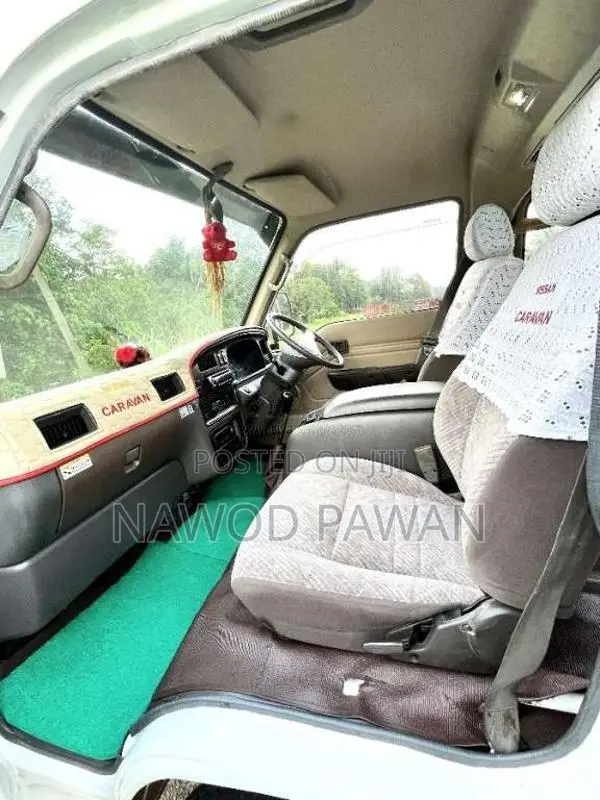 Nissan Caravan E24 1999 Van (Used)