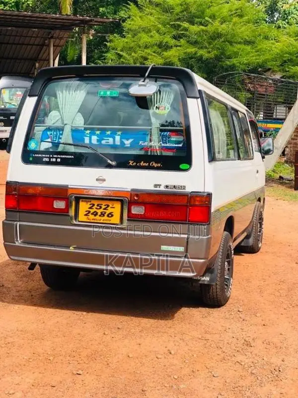 Nissan Caravan 1994 Van (Used)