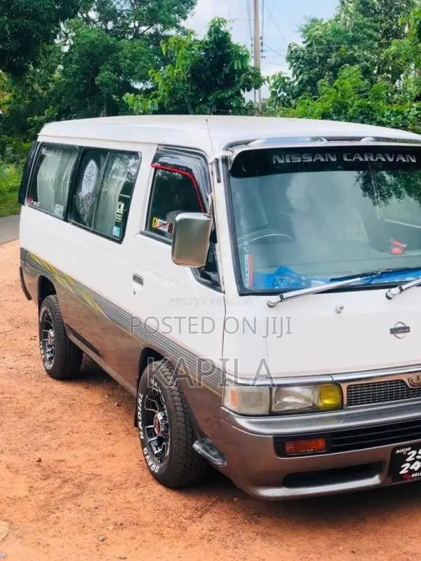 Nissan Caravan 1994 Van (Used)