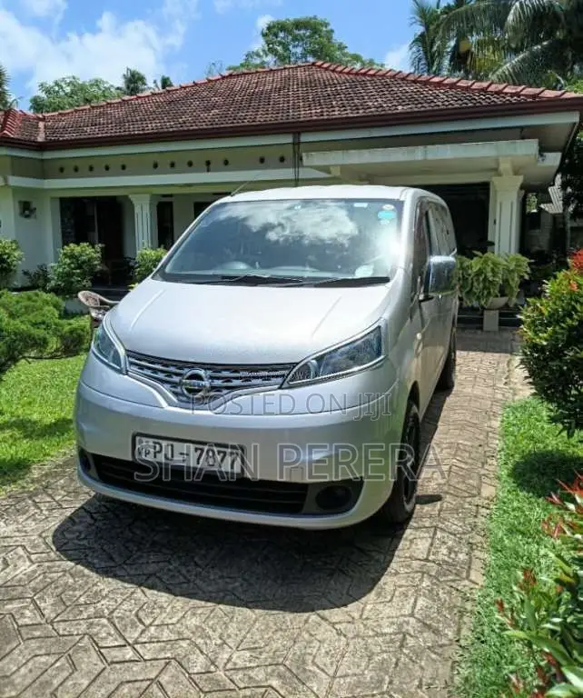 Nissan NV200 2015 Van (Used)