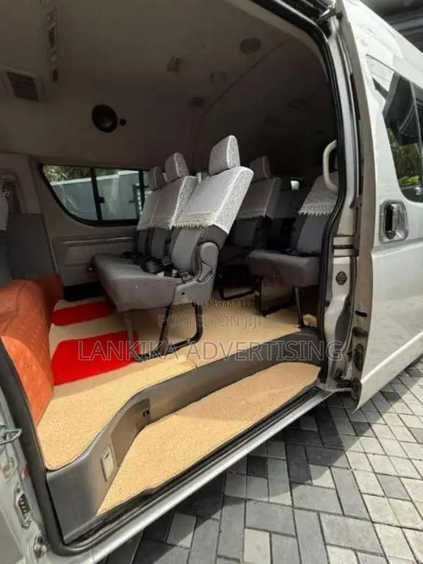Toyota Kdh High Roof 2010 Van (Used)