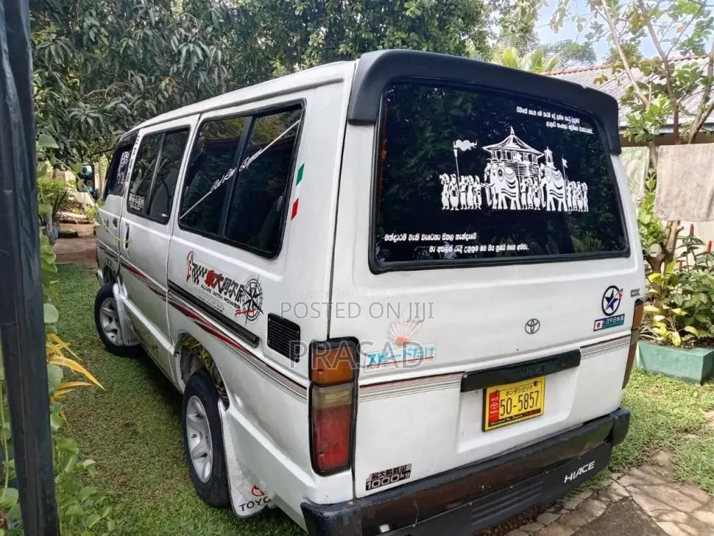 Toyota Shell 1987 Van (Used)