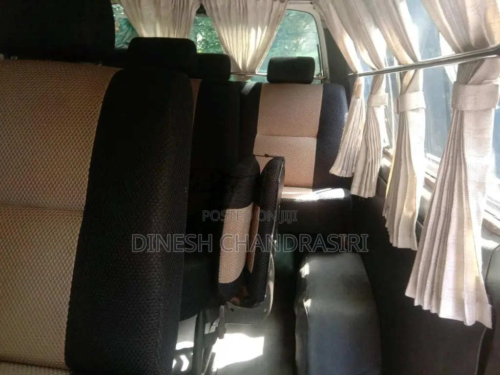 Nissan Caravan Long 1994 Van (Used)