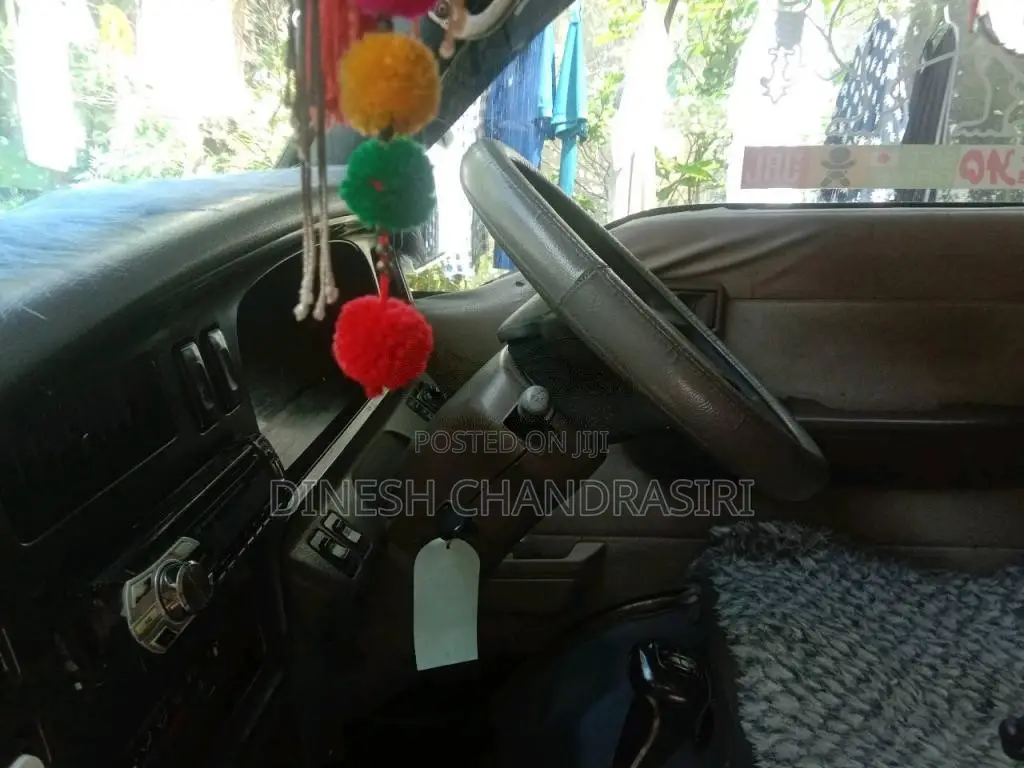 Nissan Caravan Long 1994 Van (Used)